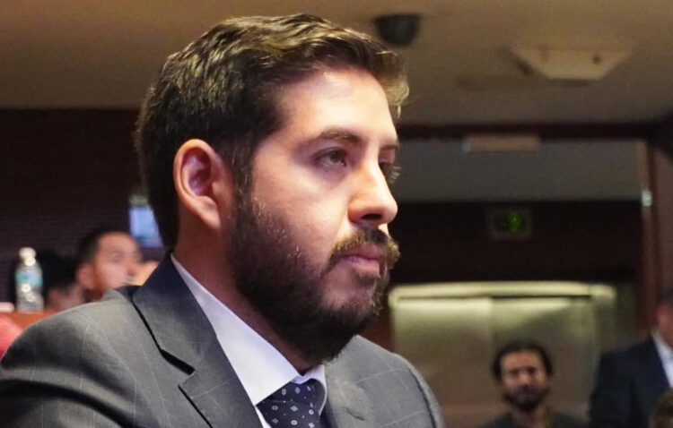 Con ironía, diputado de Morena alienta a ‘Alito’ a seguir camino del PRD: Y el PRI perderá el registro