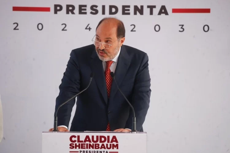 Agrada a IP el nombramiento de Cárdenas Batel como Jefe de la Oficina de la Presidencia