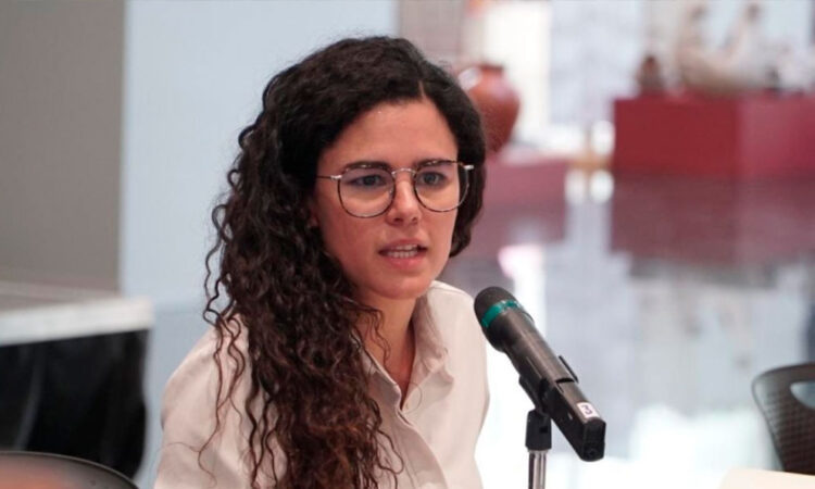 Denuncian a Luisa María Alcalde ante INE por pluris