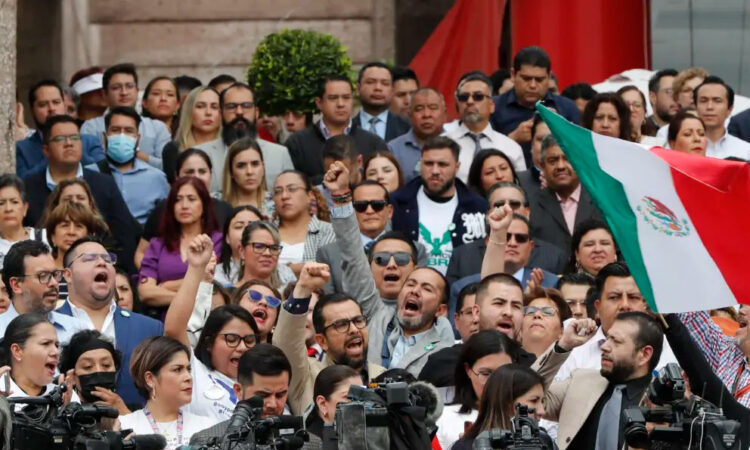 Trabajadores de PJ tienen derecho a ir al paro: AMLO