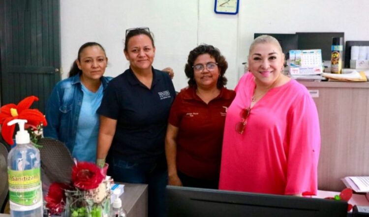 Adriana Lozano inspecciona la Oficina Fiscal de Tula