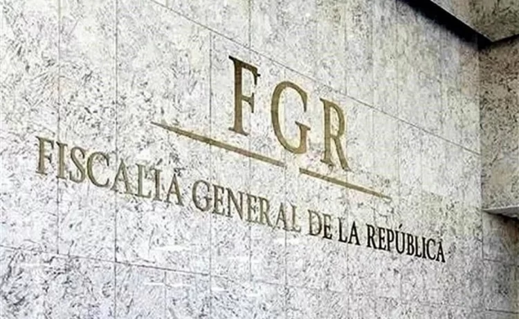 Detecta FGR que avión que trasladó a EU a ‘El Mayo’ salió de Culiacán con matrícula clonada