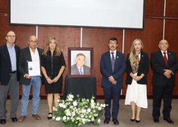 Rinden homenaje póstumo al Ing. Candelario Quiroga, ex rector de la UAT