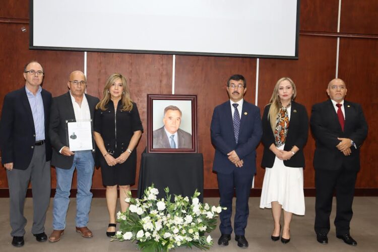 Rinden homenaje póstumo al Ing. Candelario Quiroga, ex rector de la UAT