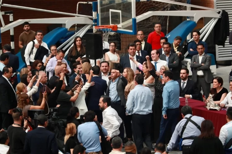 Diputados reinician sesión en sede alterna para discutir la reforma judicial pese a paros