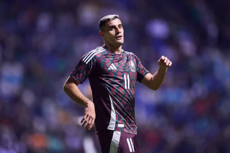 México pasa bochorno al empatar con Valencia