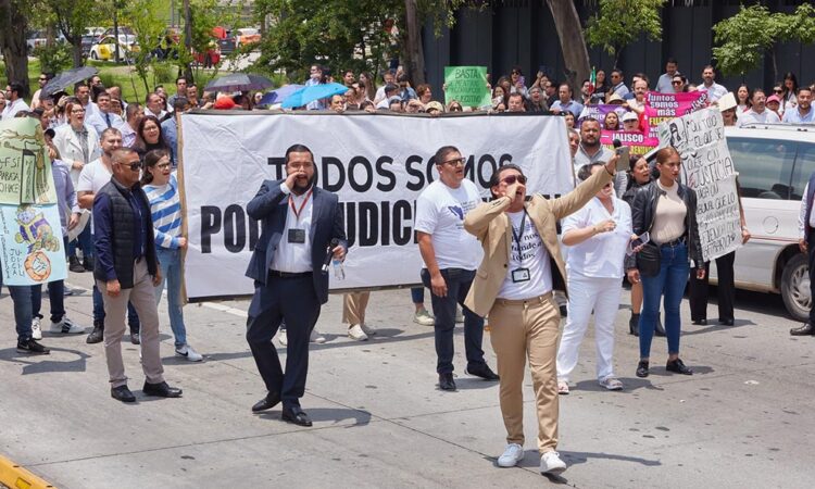 Lamentan pérdida de carrera judicial por reforma