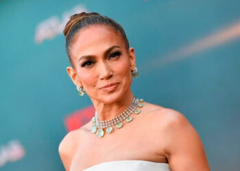 JLO se suma a la defensa de Puerto Rico tras chiste en mitin de Trump