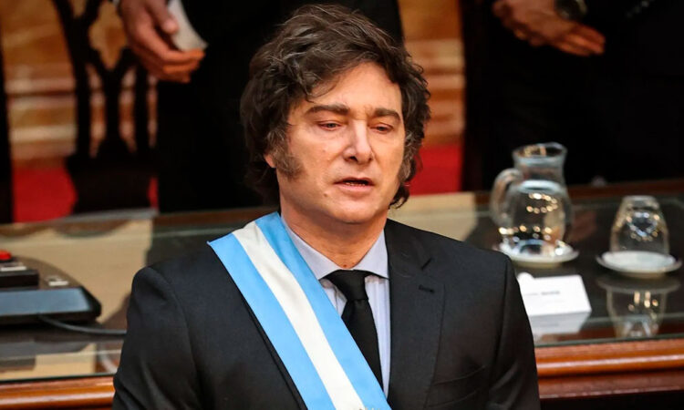 Disuelve Milei la agencia tributaria argentina