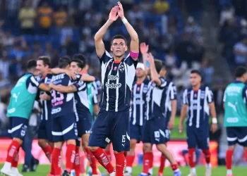 Monterrey derrota a Tigres en un clásico regio espectacular