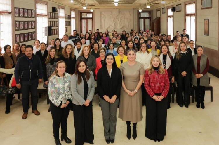 Mónica Villarreal brinda total apoyo a las mujeres emprendedoras
