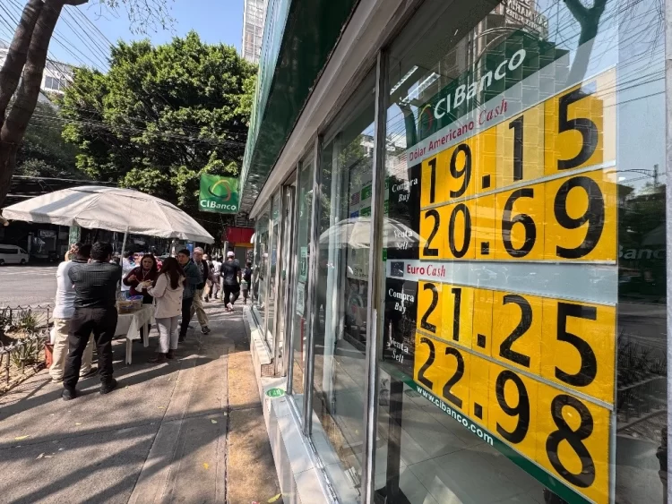 En jornada de este martes el peso mexicano recuperó terreno frente al dólar