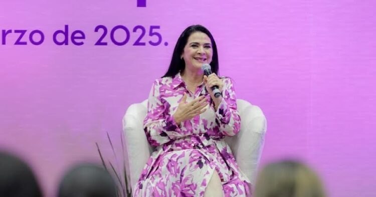 Refrenda Mónica Villarreal su compromiso con la igualdad y el empoderamiento femenino