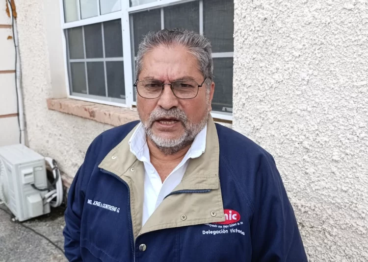 Con un alcalde en la hamaca constructores de Victoria viven una situación compleja ante falta de obra pública