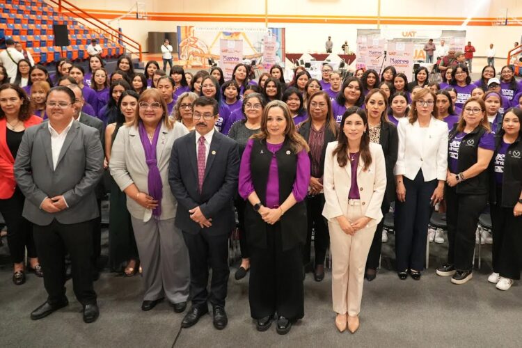 El rector Dámaso Anaya inaugura foro sobre igualdad de género y cultura de paz