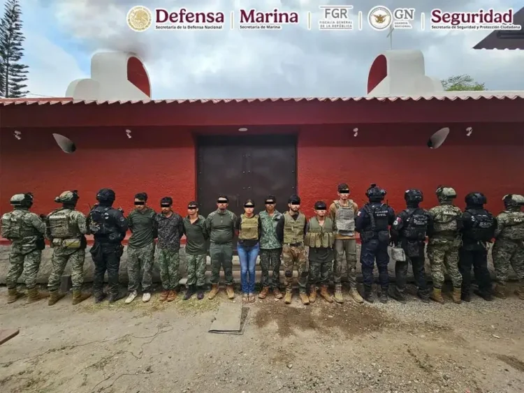 Anuncia Harfuch muerte de 12 agresores en enfrentamiento contra narcos y ex militares colombianos en Michoacán