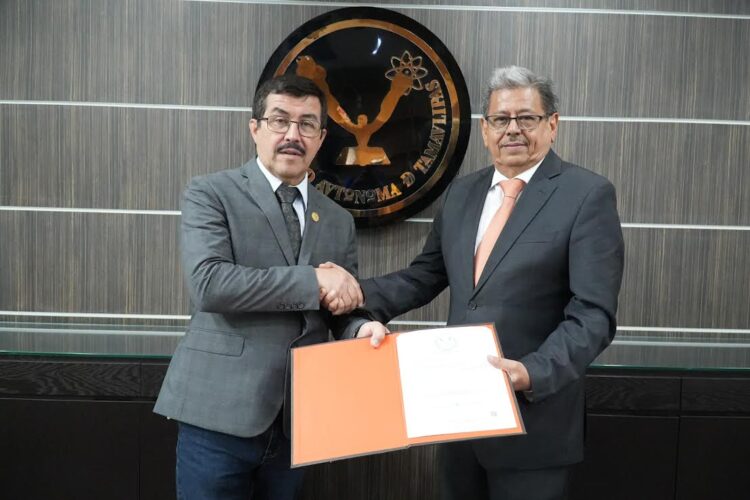 El rector Dámaso Anaya designa a Ismael Quintanilla como abogado general de la UAT