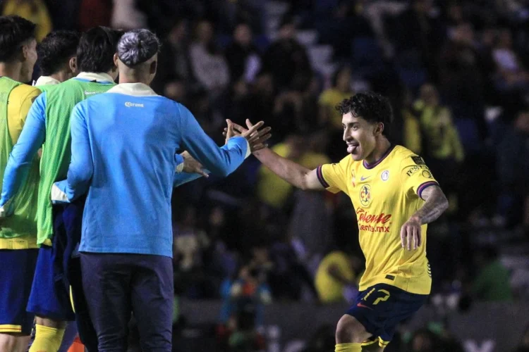 El América ya es semifinalista: Elimina al Pachuca con doblete de Alejandro Zendejas