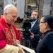 La titular de Gobernación entrega invitación al Papa  y él envía bendiciones a México y a Sheinbaum
