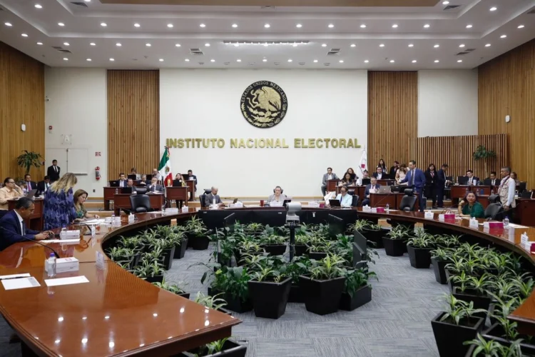 Deja INE al Senado ‘papa caliente’: Cancelar 26 candidaturas a cargos del PJ con antecedentes penales