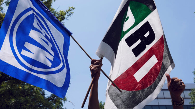 Legisladores de PRI y PAN ‘batean’ a Morena: Se lanzan contra Sheinbaum y a favor de EU en tema migratorio
