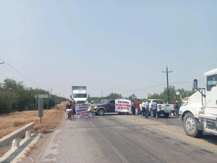 Denuncian sorgueros que gobierno de Tamaulipas les niega recursos y los amenaza con cárcel por bloqueo vial