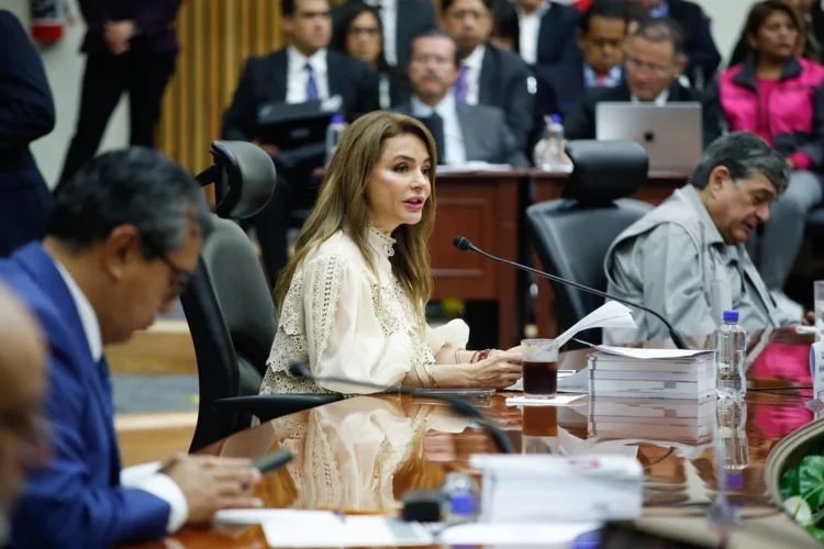 Con retardo de 10 años el INE multa a partidos por más de 31 mdp: PT y PRI encabezan irregularidades