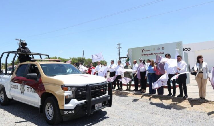 Entrega el gobernador de Tamaulipas 63 nuevos vehículos para seguridad pública