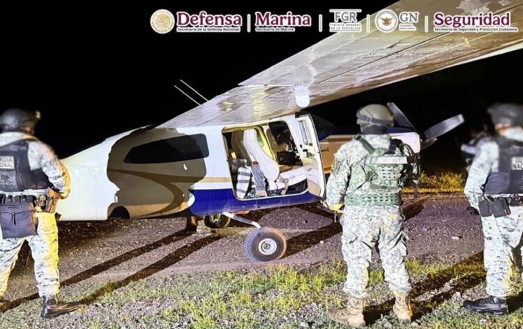 Anuncia SSPC intercepción de aeronave de El Salvador que violó espacio aéreo de México con estupefacientes