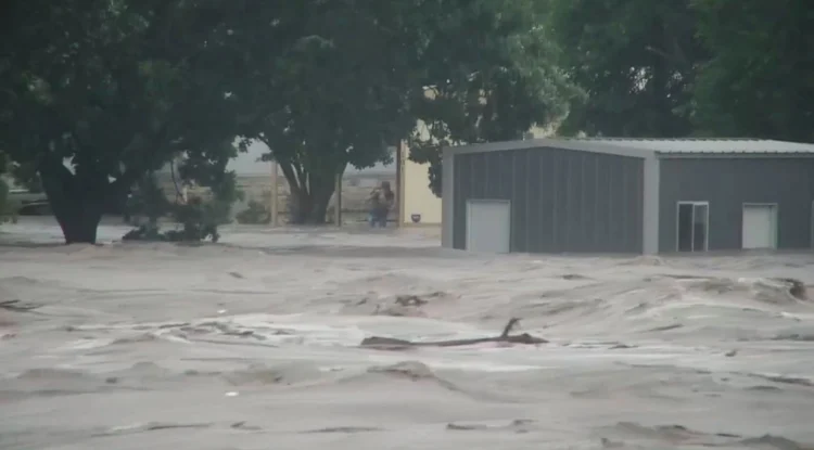 Súbita inundación del río Guadalupe deja por lo menos seis personas fallecidas en Texas