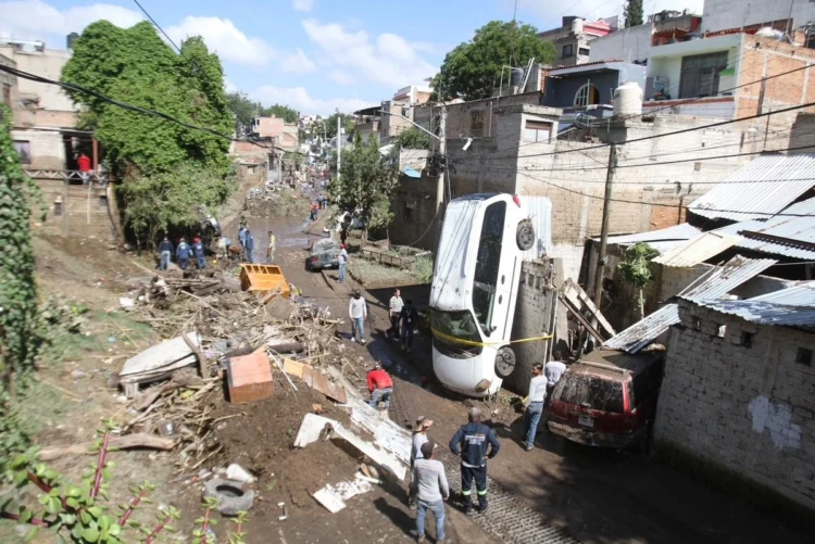 Confirma Protección Civil de Jalisco 10 muertos y un desaparecido en actual temporal de lluvias