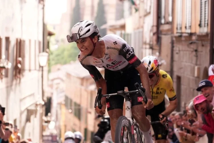 El ciclista mexicano Issac del Toro se proclama campeón de la edición 47 de la Vuelta a Burgos