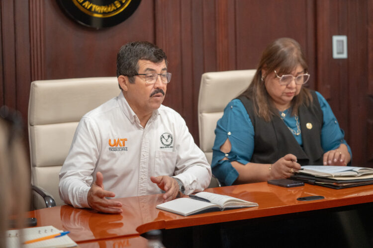 Llama el rector a su gabinete a redoblar esfuerzos para garantizar calidad y eficiencia en la UAT