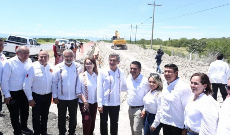 Da Américo continuidad al legado de su padre con inicio de la nueva línea del acueducto de Victoria