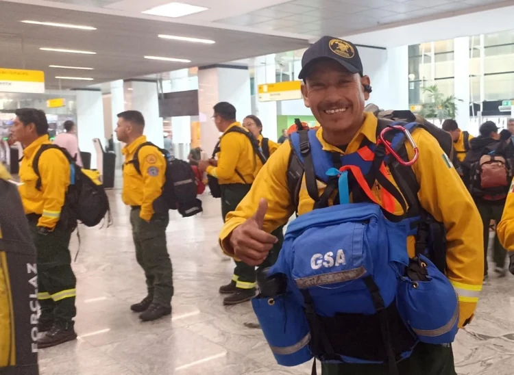México envía más de 340 bomberos a apoyar a Canadá a sofocar y mitigar  incendios