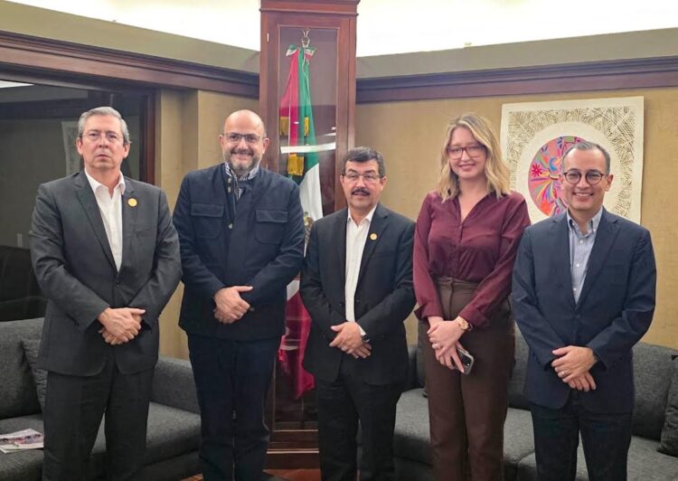 Gestiona el rector acuerdos con la SEP para fortalecer el crecimiento de la UAT
