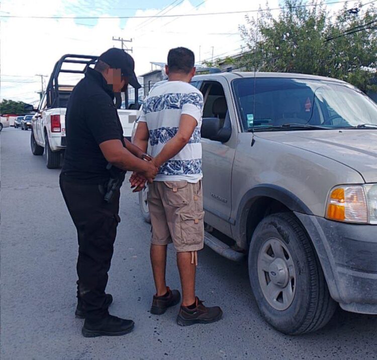 La GE detiene en Reynosa a un individuo con una Ford Explorer robada; pasó muy cerca de la FGR