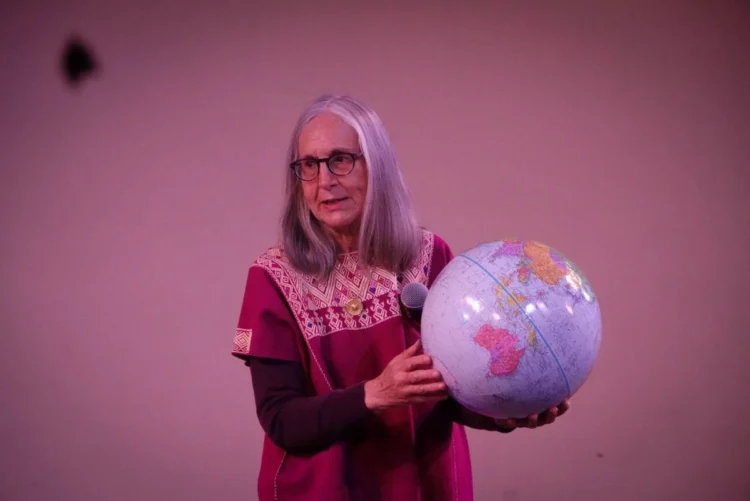 La presidenta Claudia Sheinbaum lamenta fallecimiento de la astrónoma mexicana Julieta Fierro