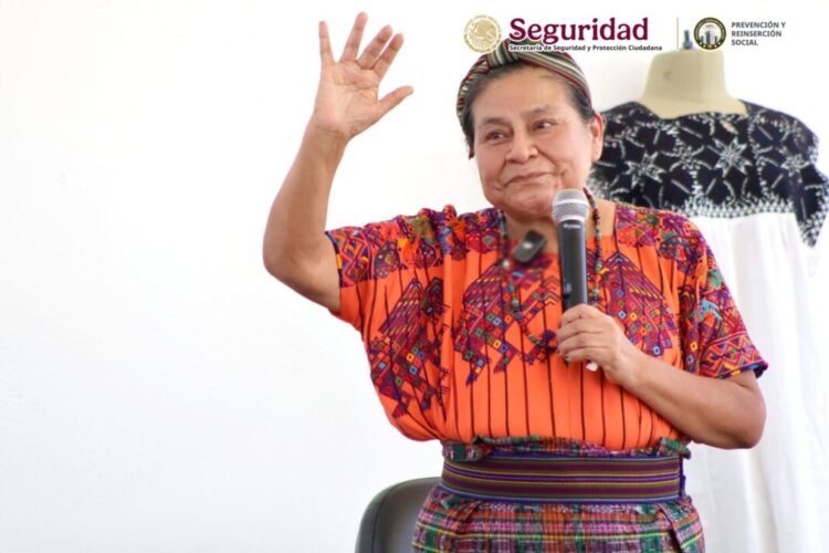 Premio Nobel de la Paz 1992 dio mensaje de esperanza a mujeres privadas de la libertad en Cefereso de Morelos