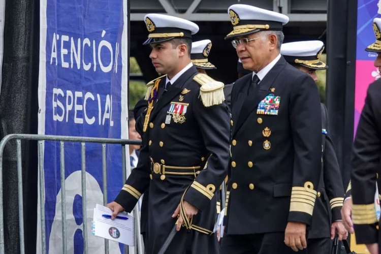 Titular de SEMAR da la cara ante el escándalo: ‘Fuimos nosotros mismos quienes dimos el golpe de timón’