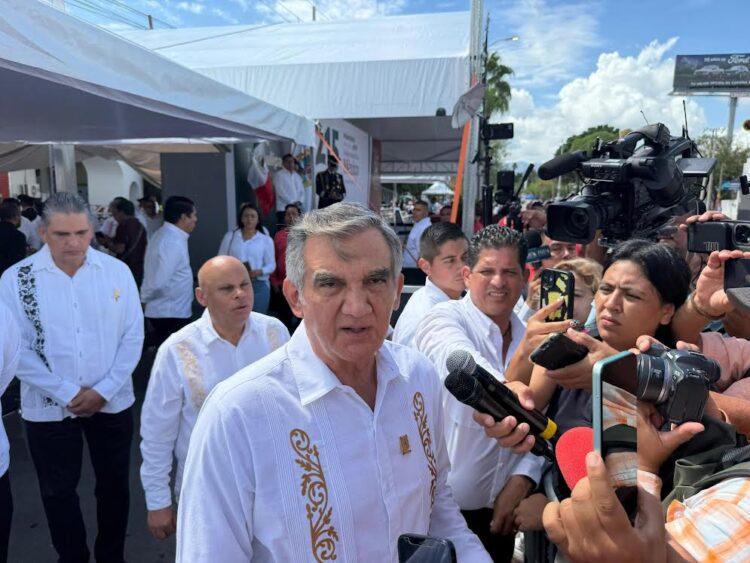 Admite Américo ‘ajuste’ de mil millones de pesos en Salud: ‘es un anteproyecto, no una sentencia’