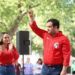 Novicio dirigente del PRI defiende OPLEs mientras connotada tricolor respalda su desaparición