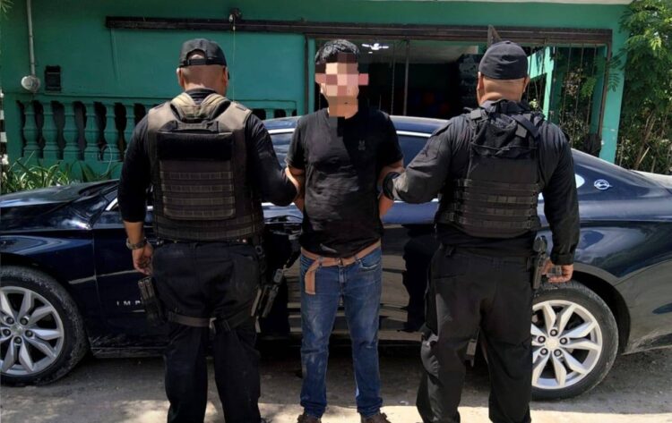 La Guardia Estatal asegura en Reynosa a 2 individuos en posesión de armas de fuego y cartuchos