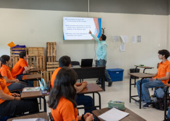 Impulsa la UAT formación bilingüe en la Preparatoria No. 3 