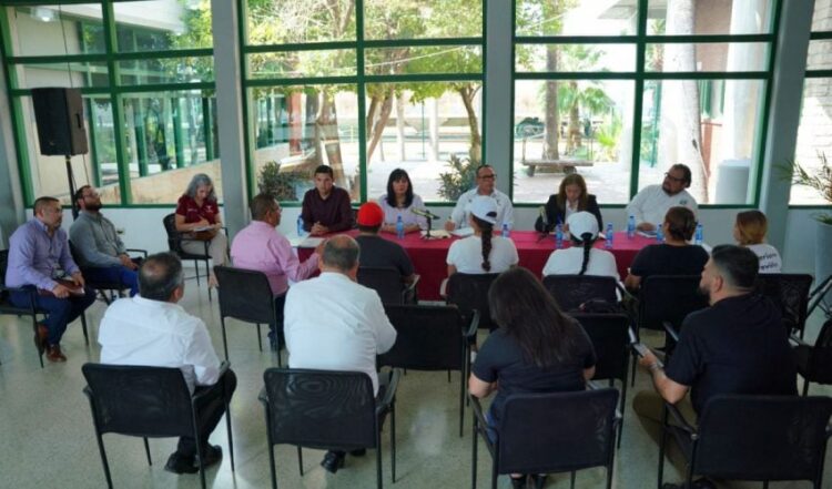 Acuerda Gobierno reparar daños y plan de apoyo a familiares de víctimas de masacre de Nuevo Laredo