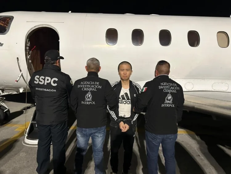 Narco chino detenido en Cuba ya fue entregado por México a Estados Unidos: García Harfuch