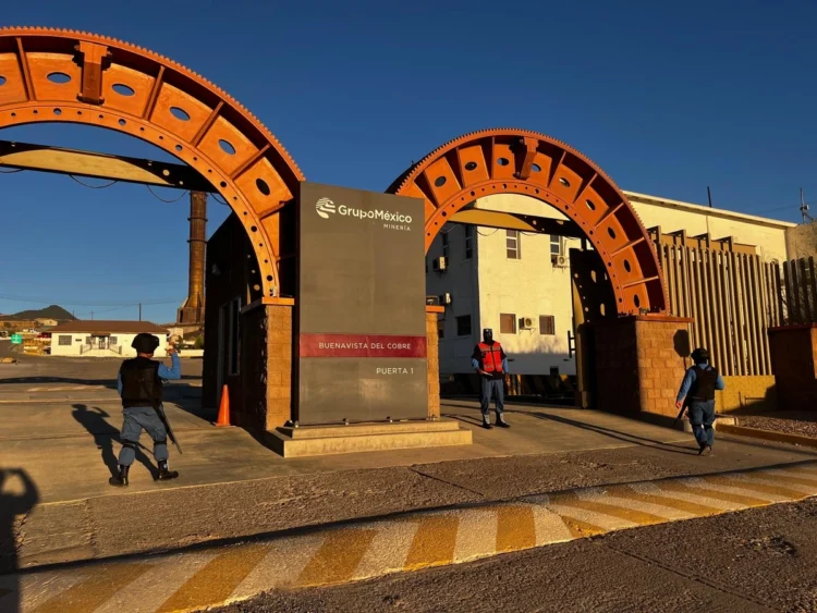 Derrumbe en mina de Grupo México de Germán Larrea provoca la muerte de dos trabajadores