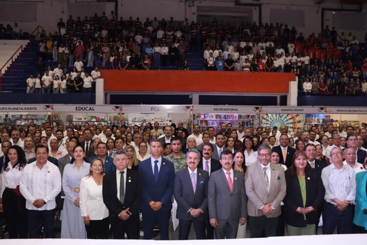 Feria del Libro UAT fomenta la lectura, el conocimiento y el talento universitario