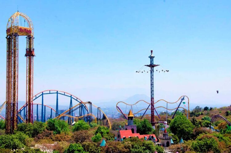 Con presencia en Estados Unidos, Canadá y México Six Flags anuncia cierre de varios parques