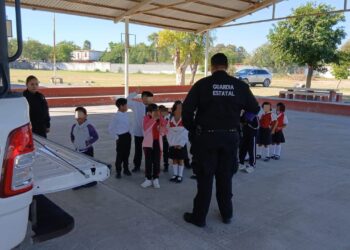 Capacita Guardia Estatal a menores de edad sobre riesgos del ciberbullying y el acoso escolar
